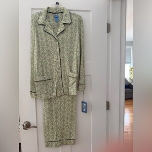 Simply Vera Vera Wang Green and Black Patterned Top